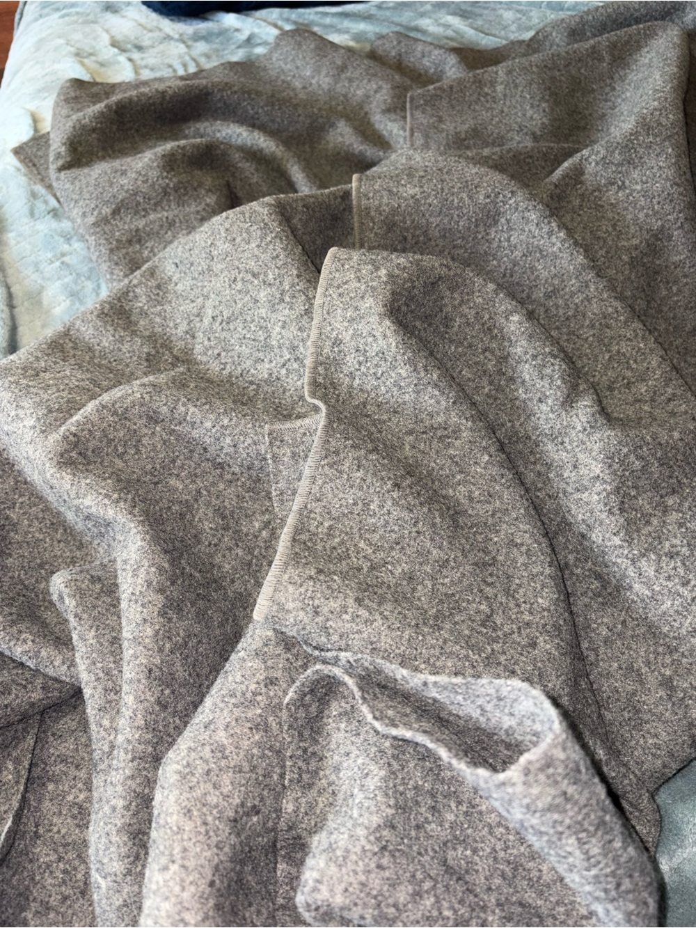 Military 100% Wool Gray Blanket - Picture 5 of 6